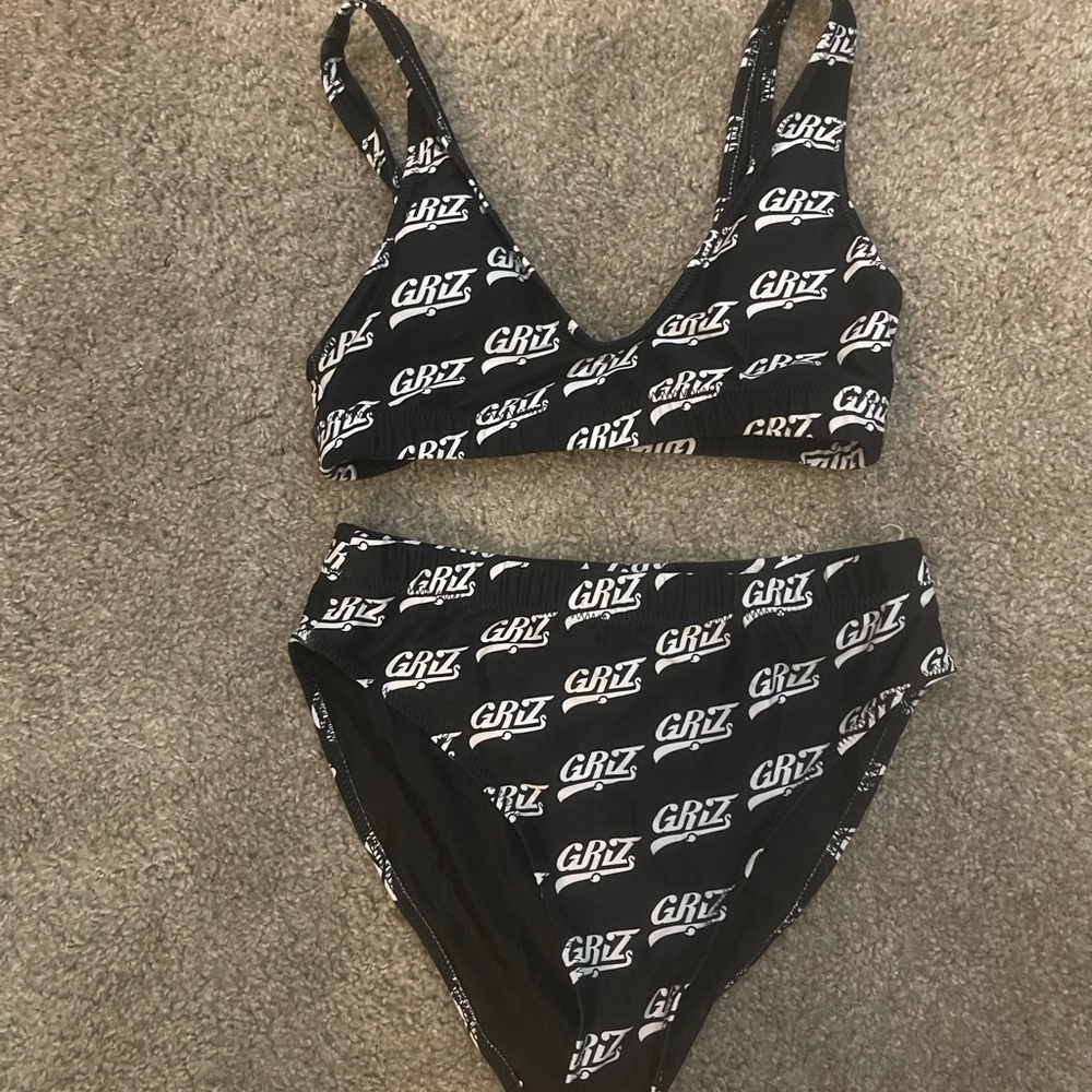 Griz two piece set